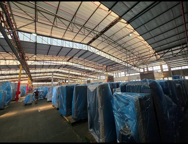 24,253M² WAREHOUSE TO LET IN STORMILL